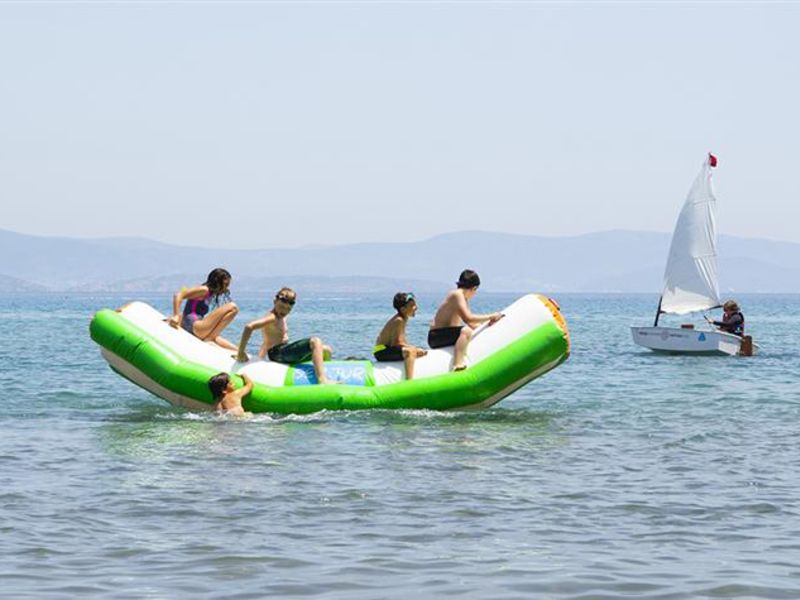 {{URUNADI}} {{URUNADI}}