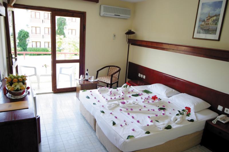 {{URUNADI}} {{URUNADI}}