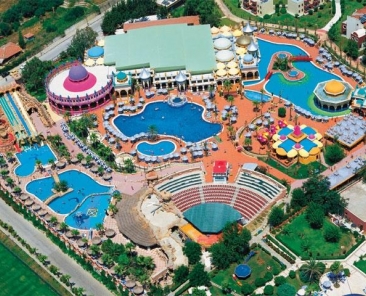 Kamelya World Tatil Köyü