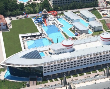 Queen Elizabeth Suite Hotel