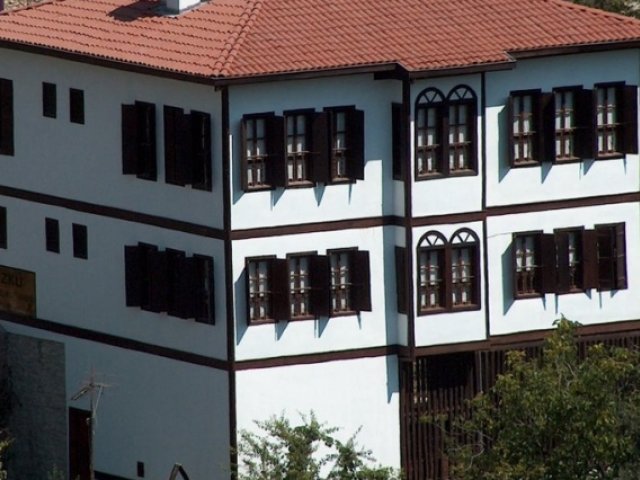 {{BASLIK}} {{BASLIK}}